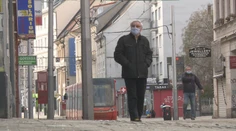 Dôchodcovia dostanú k penziám menej ako naposledy, štát ich bude zvyšovať po novom