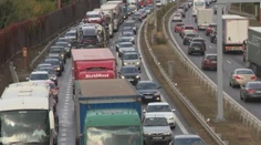 Na D1 pred Bratislavou budú v kolónach stáť všetci. Diaľnicu idú rozširovať