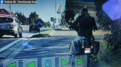 Muž si dal na Harley Davidson vyrobiť vlastné EČV. Jeho vysvetlenie vám vyčarí úsmev
