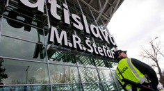 Minister dopravy sa nebráni strategickému partnerovi pre letisko v Bratislave