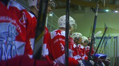 Aj kukláči podporujú domácu zbornú