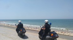 Nočná mora na španielskej pláži. Muž chcel uniesť a bozkával dievčatko (2), matka zúfalo kričala