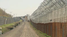 R. Mikulec: Tlak na vonkajšiu hranicu Schengenu je obrovský. Nie je možné úplne zabrániť migrantom v jej prekročení