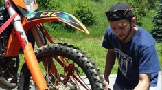 Tragická nehoda na motocyklových pretekoch. O život prišiel slovenský jazdec