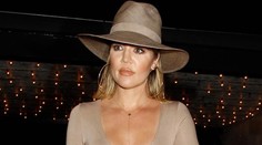 Kardashiankám sa minuli podprsenky? Ďalšia z nich ukazovala prsia