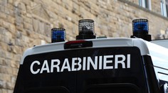 Talianskom otriasla desivá smrť. Matka podala svojim dvom deťom smrtiace injekcie