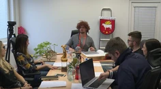 Prvá paródia na starostku Fekišoviec je na svete. Asi málokto ju prekoná