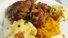 RECEPT NA DNES: Husacie stehienko s netradičnou prílohou