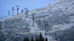 V Závažnej Porube hasiči so záchranármi evakuovali z lanovky 90 ľudí