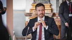 Premiér: Sme neúprosní voči tým, ktorí predávajú naše princípy za ruské peniaze