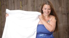 Pri fotení svadobných fotografií sa jej vysmievali. Schudla 70 kíl!