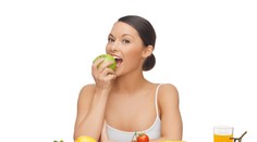 Jedzte jablká, budete krásna a zdravá!