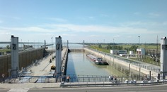 Silný vietor ustupuje, osobné lode dostali cez Gabčíkovo zelenú