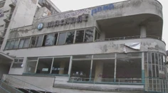 Muž takmer s nožom zabil kamaráta, pretože mu vypil pivo