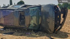 Pri Pezinku zahynula 50-ročná vodička. Vyletela z cesty, neochránilo ju ani masívne luxusné auto