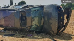 Pri Pezinku zahynula 50-ročná vodička. Vyletela z cesty, neochránilo ju ani masívne luxusné auto