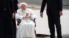 Zdravotný stav Benedikta XVI. je vážny, ale stabilný, píšu v Taliansku