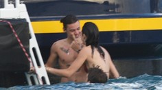 FOTO: Vášnivé chvíle speváka z One Direction s Kendall Jenner na jachte