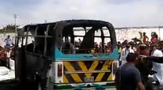 Príšerné! V autobuse zhorelo 32 detí