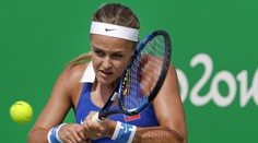 Schmiedlová sa do 3. kola nepozrie, Makarovová bola nad jej sily