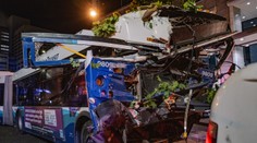 Pri zrážke kamióna s autobusom v Bolívii prišlo o život najmenej 16 ľudí. Jeden z vodičov urobil fatálnu chybu