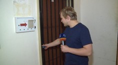 Skúšali sme nájsť poslancov v ich kanceláriách. Stretli sme jediného