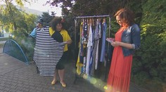 Jedny šaty, viac variácií. Aj s XXL mierami si môžete dovoliť pásiky