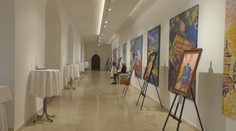 Ako by vyzerali zámok v Bojniciach či pyramída v Bratislave? Umelec sa pokúsil maľovať očami slávnych