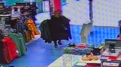 VIDEO: Schmatla bundy, kabát aj topánky a dala sa na útek. Vo väzení strávi Žilinčanka desať mesiacov