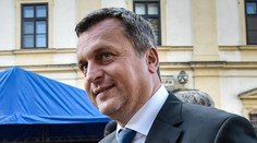 Danko núka Matovičovi ruskú vakcínu. Vraj má dobré kontakty a vybaví ju