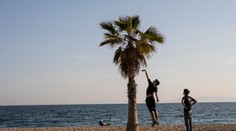 Koronavírus ešte neporazilo, ale Grécko už plánuje turistickú sezónu