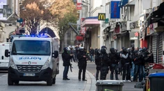 V byte v Saint-Denis nenašla polícia zbrane ani kovové fragmenty