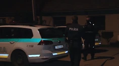 Divoká noc pri Hlohovci. S mačetami a sekerami na autá