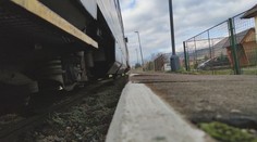 Železničná zastávka na znamenie v obci na Orave vyvolala otázky. Zastavenie vlaku môže byť nebezpečné