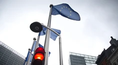 Vedenie EÚ nesie spoluzodpovednosť za brexit a malo by odstúpiť