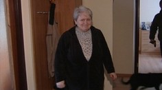 Dôchodkyňa našla v nákupnom vozíku poklad. Pozrite sa, ako s ním naložila