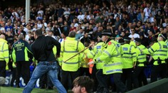 VIDEO: Fanúšikovia Splitu sa nevedeli zmestiť do kože, v Liverpoole prerušili zápas