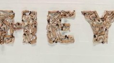 Prepískli to? Naháči v reklame, pri ktorej sa budete červenať