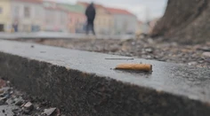 V Liptovskom Mikuláši zápasia s neporiadkom po fajčiaroch. Rozhodli sa tam pre radikálny krok