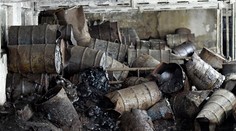 V Strážskom začali s likvidáciou sudov s nebezpečnými PCB látkami