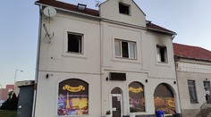 Požiar zachvátil byt v Dunajskej Strede, jednu osobu našli hasiči bez známok života