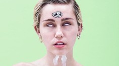 Najodpornejšie fotky Miley Cyrus! A zase je nahá
