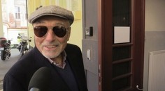 Karel Gott nastúpil do nemocnice. Čaká ho operácia brucha