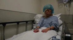 Zaplatila tisícky eur, aby mala oči ako Barbie. Zverejnili fotky z operácie