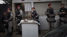 Brazílska armáda zneškodnila výbuchom ďalšiu podozrivú tašku