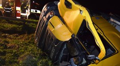 Smrteľná nehoda na východe: Kamión sa zrútil z kopca, vodič bol na mieste mŕtvy