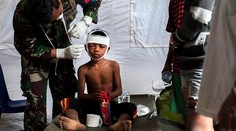 Rodičia nosili v náručí deti, niektoré boli mŕtve, opísal Matúš zemetrasenie na Lomboku