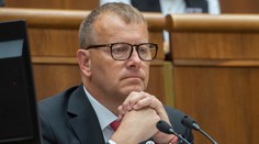 Rozčúleného šéfa Sme rodina zachytili zapnuté mikrofóny: Budem hlasovať za odvolanie Mikulca, povedal Kollár