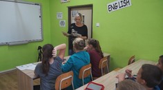 Učebnice pre cudzie jazyky sú stále problém. Štát ťahá peniaze aj z rodičovských peňaženiek