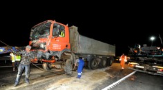 Smrteľná nehoda z Maďarska na videu: Vodič bol počas jazdy na Facebooku